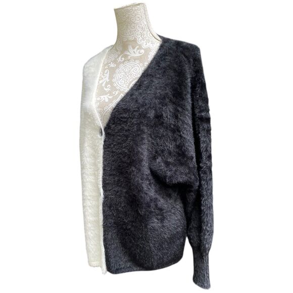 Black White Colorblock Fuzzy Cardigan Sweater Size XL Oversized Drop Shoulder - Picture 5 of 13
